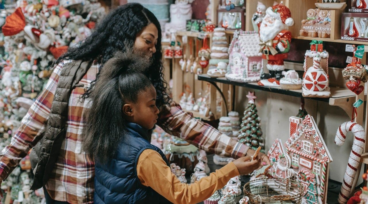 Why Mobile Needs To Be Central To Your Holiday Shopping Strategy